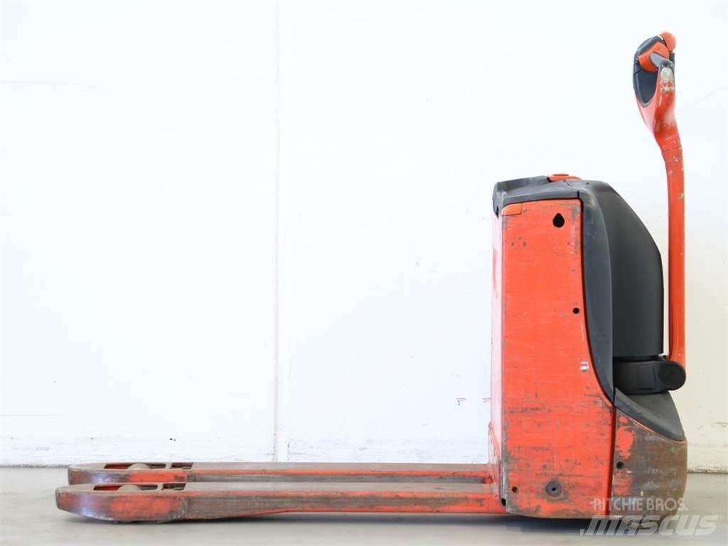 Linde T16/1152 Deichselstapler