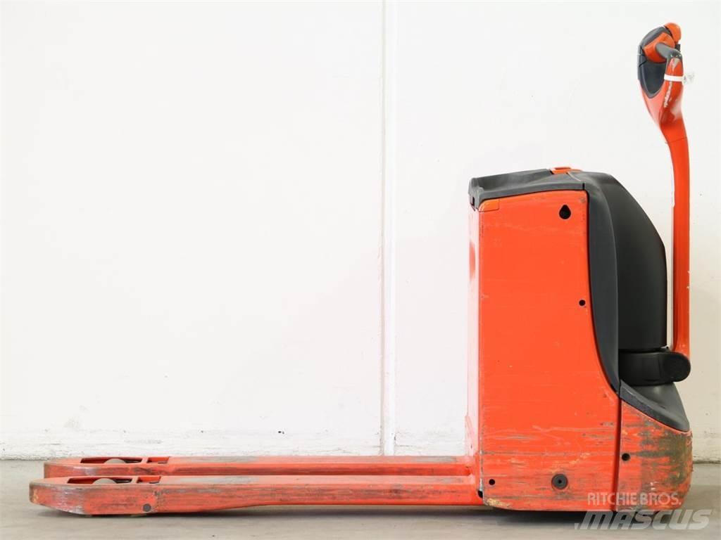 Linde T16/1152 Deichselstapler
