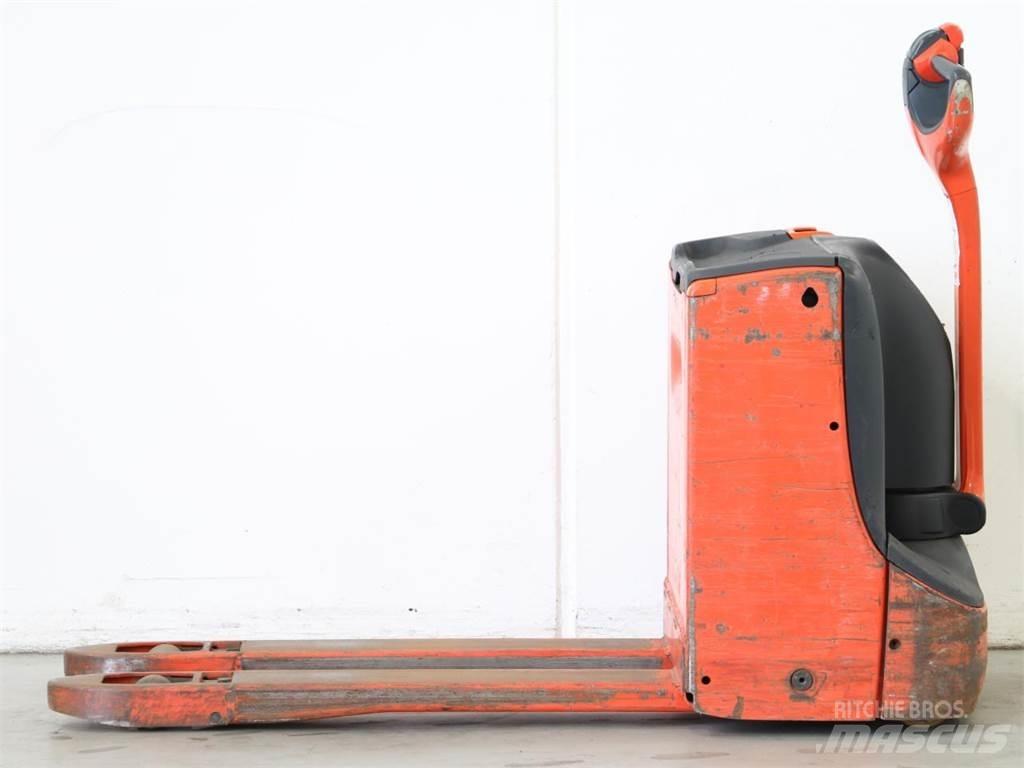 Linde T16/1152 Deichselstapler