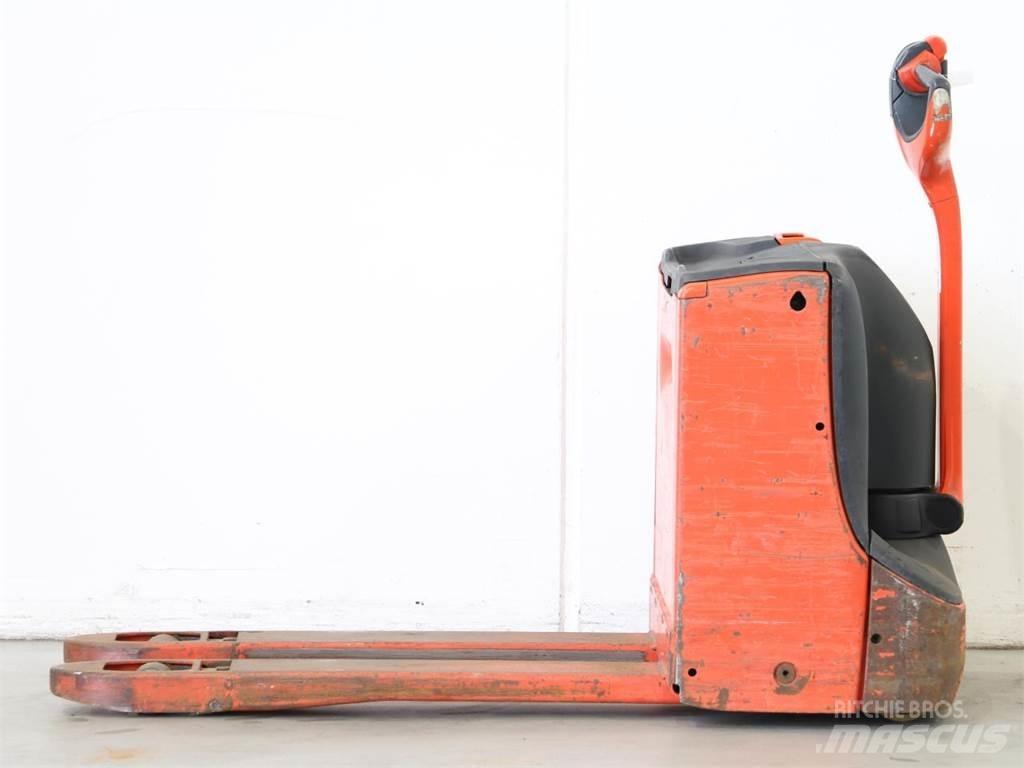 Linde T16/1152 Deichselstapler