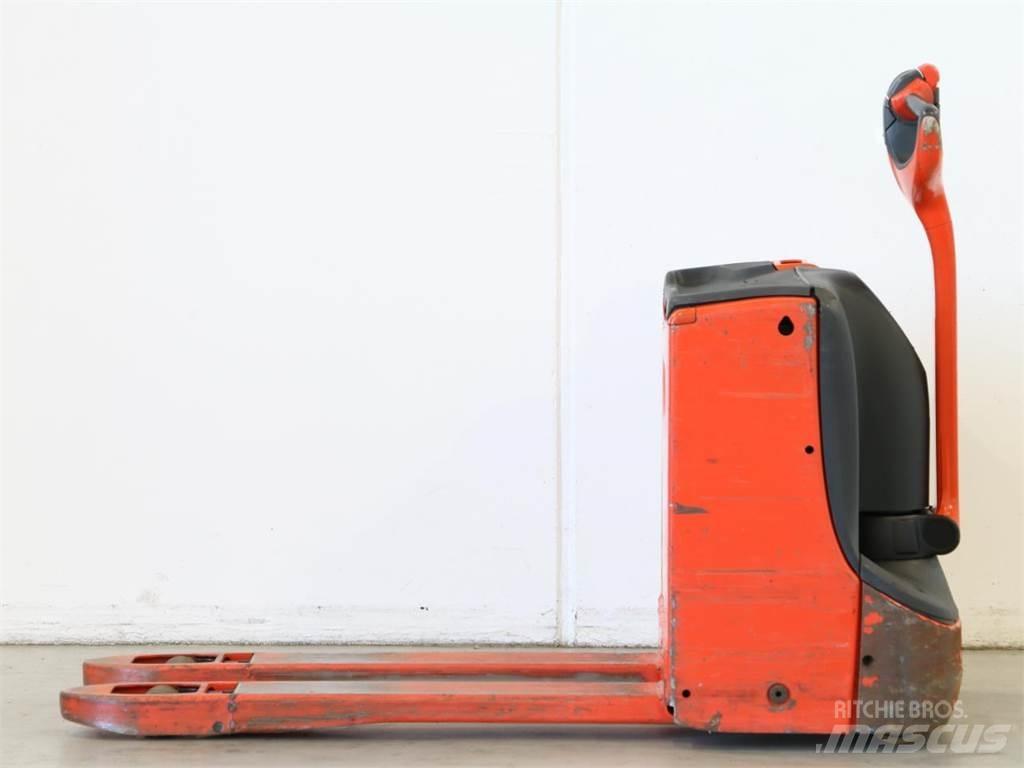 Linde T16/1152 Deichselstapler