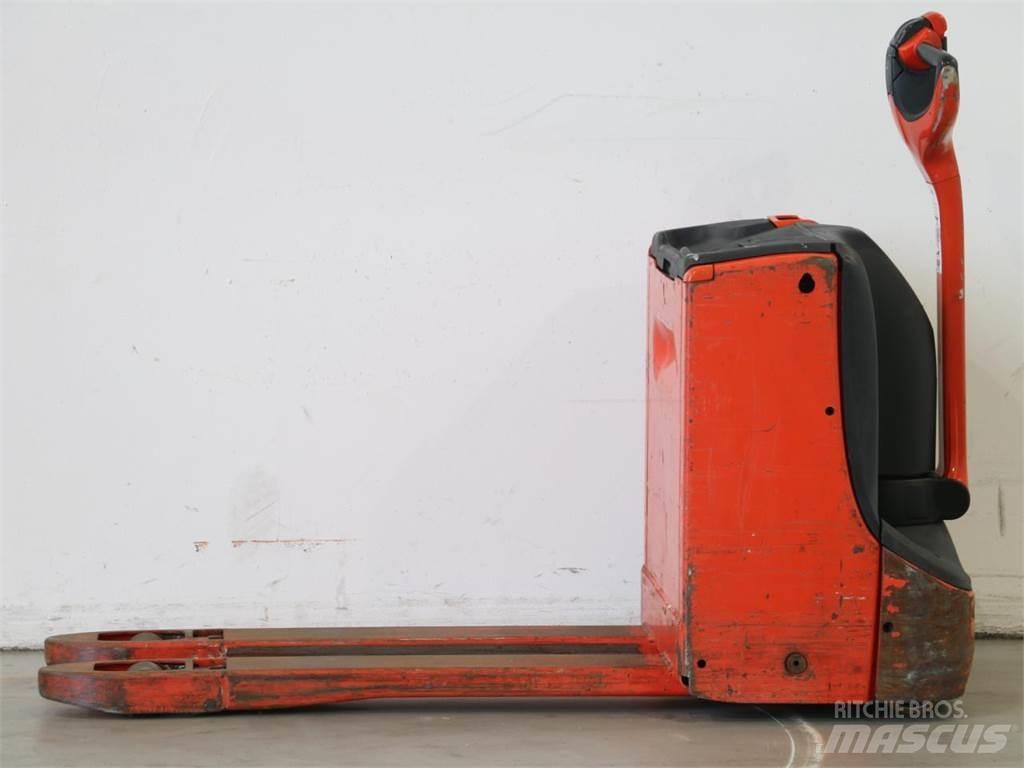 Linde T16/1152 Deichselstapler
