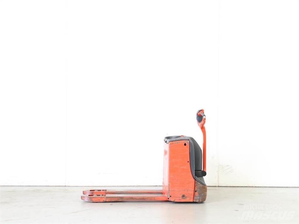 Linde T16/1152 Deichselstapler