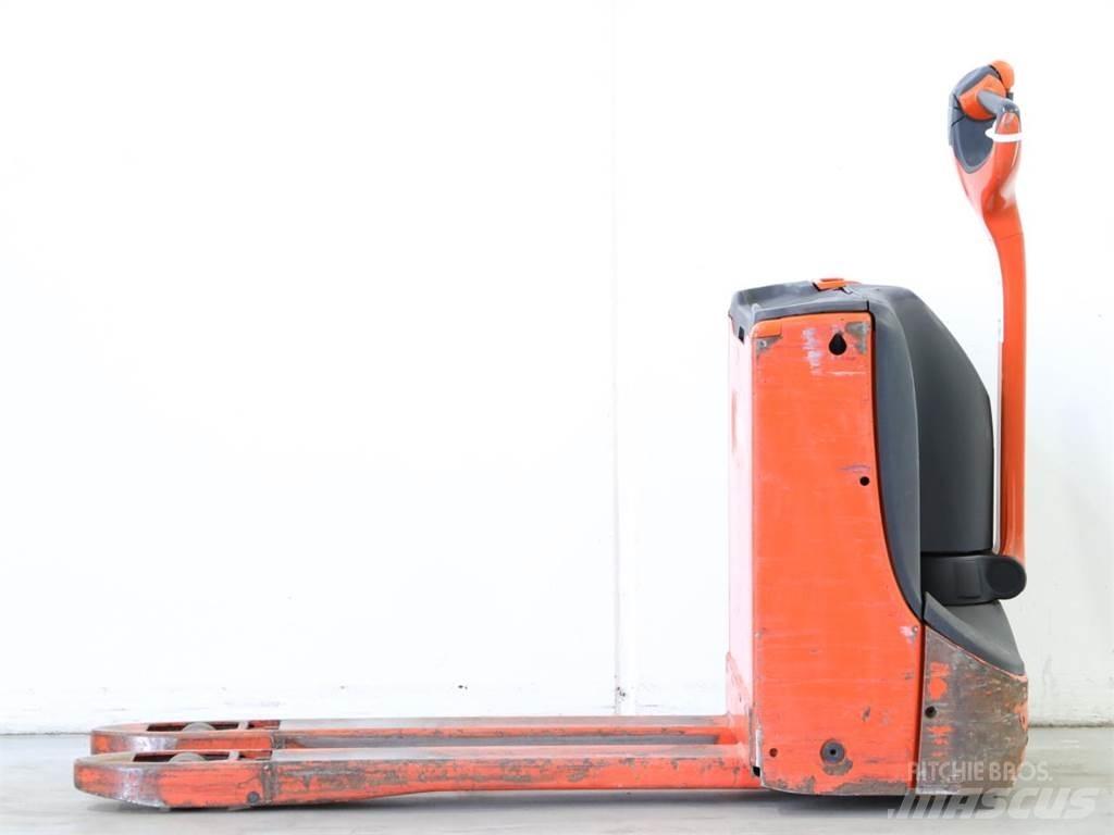 Linde T16/1152 Deichselstapler