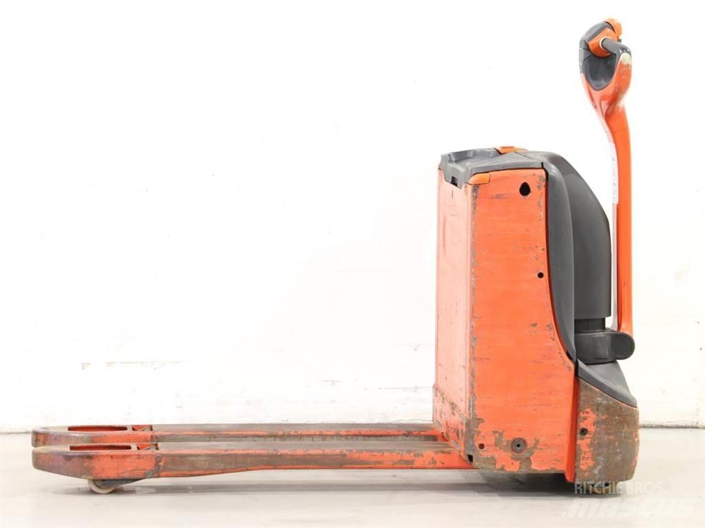 Linde T16/1152 Deichselstapler