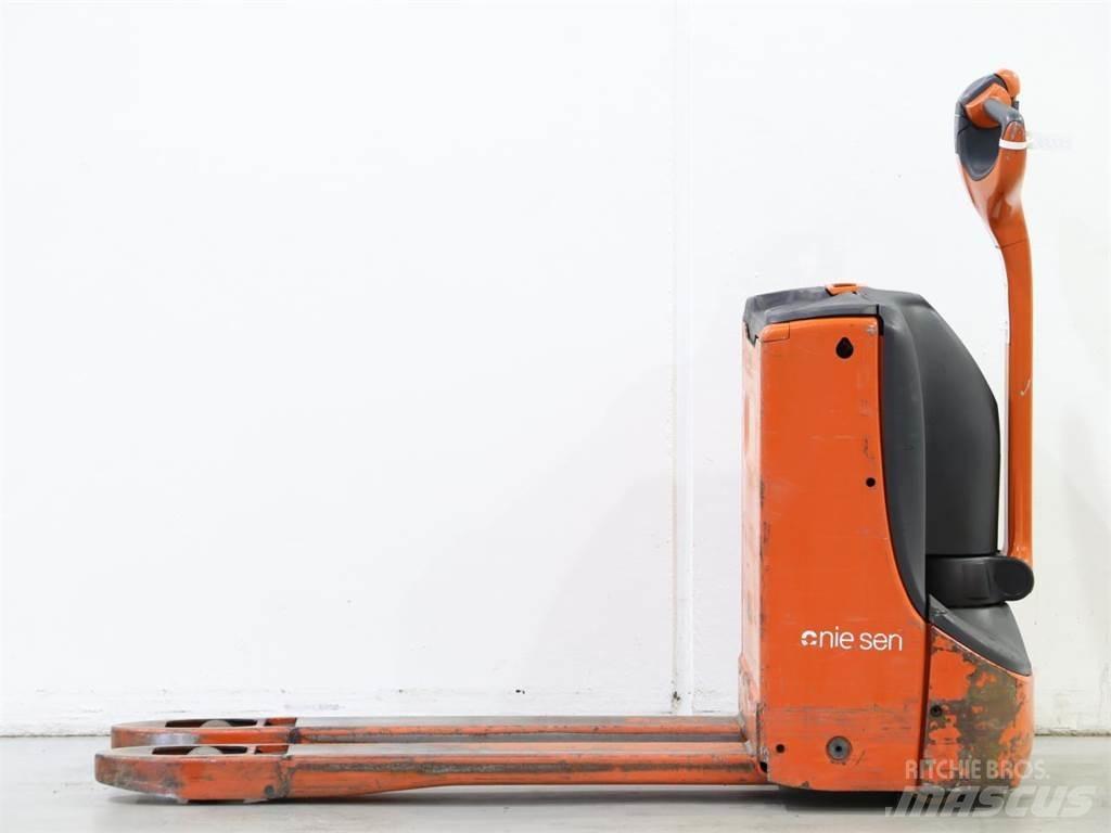 Linde T16/1152-00 Deichselstapler