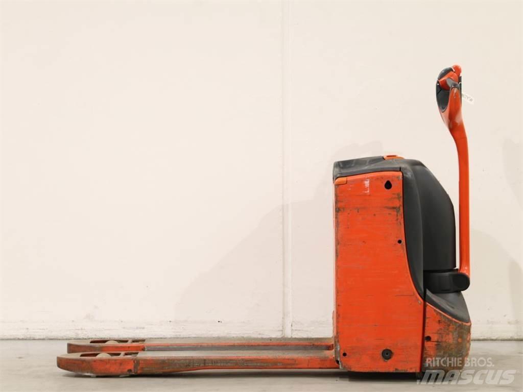 Linde T16/1152-00 Deichselstapler