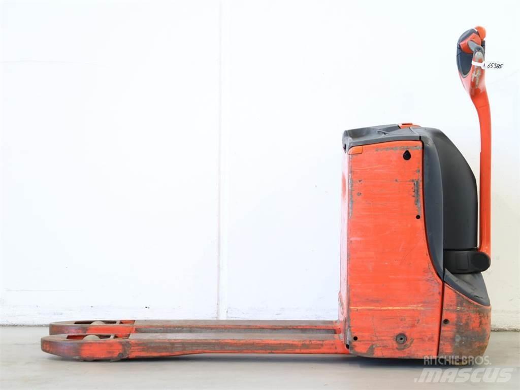 Linde T16/1152-00 Deichselstapler