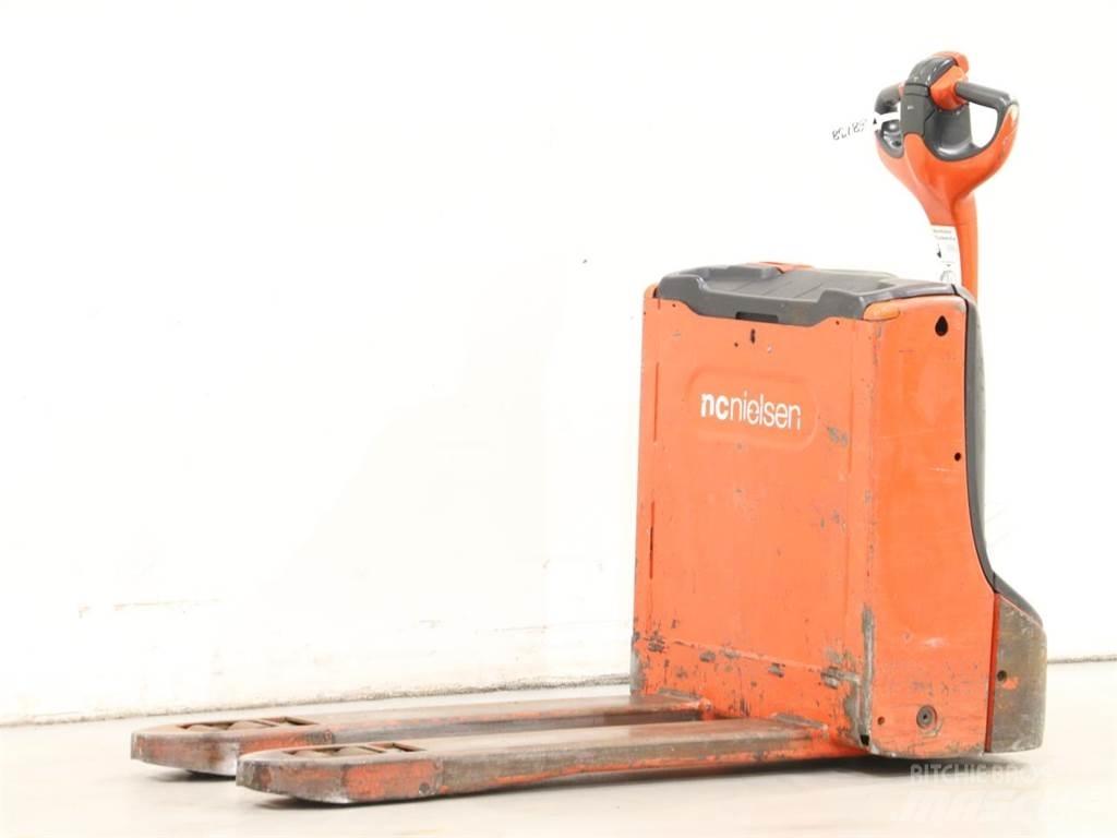Linde T16/1152-00 Deichselstapler