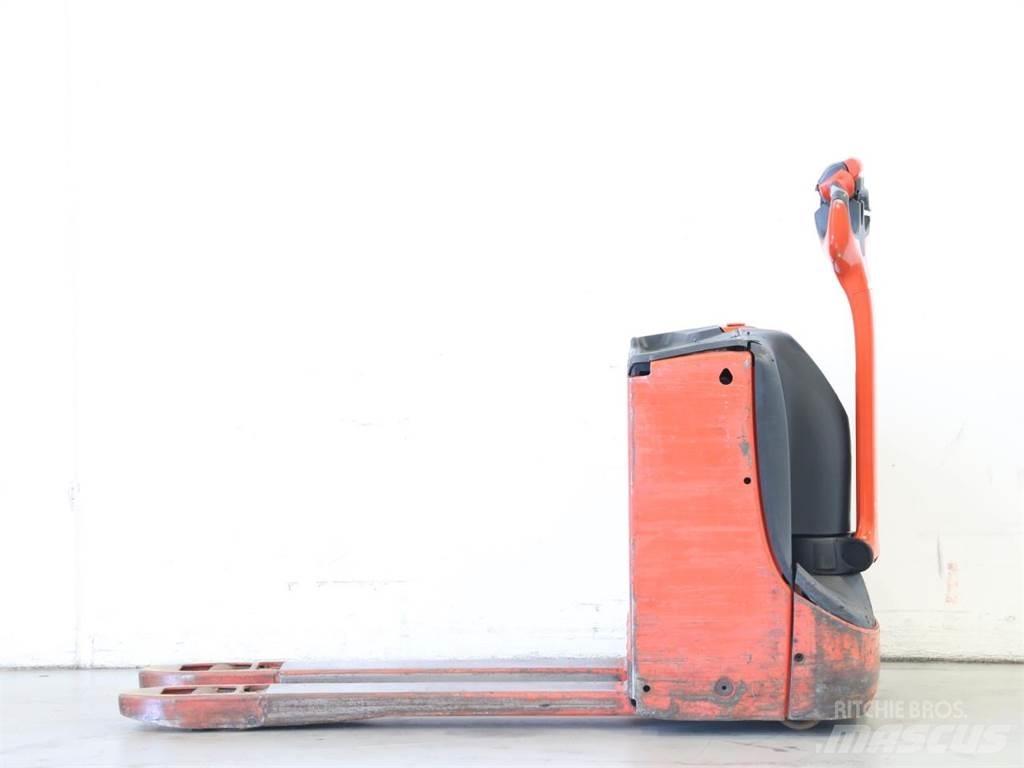 Linde T16/1152-00 Deichselstapler