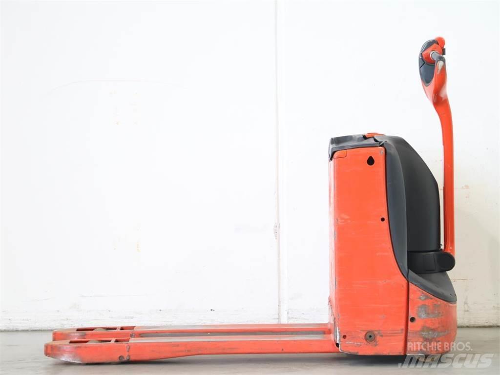 Linde T16/1152-02 Deichselstapler