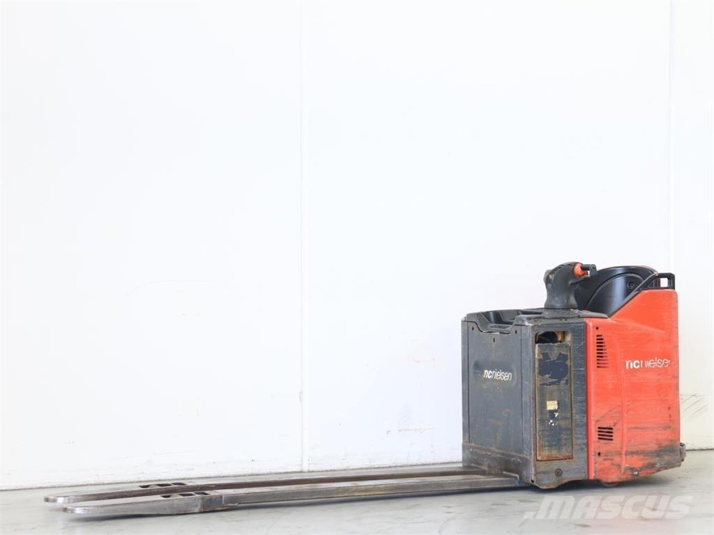 Linde T20SP/131 Deichselstapler
