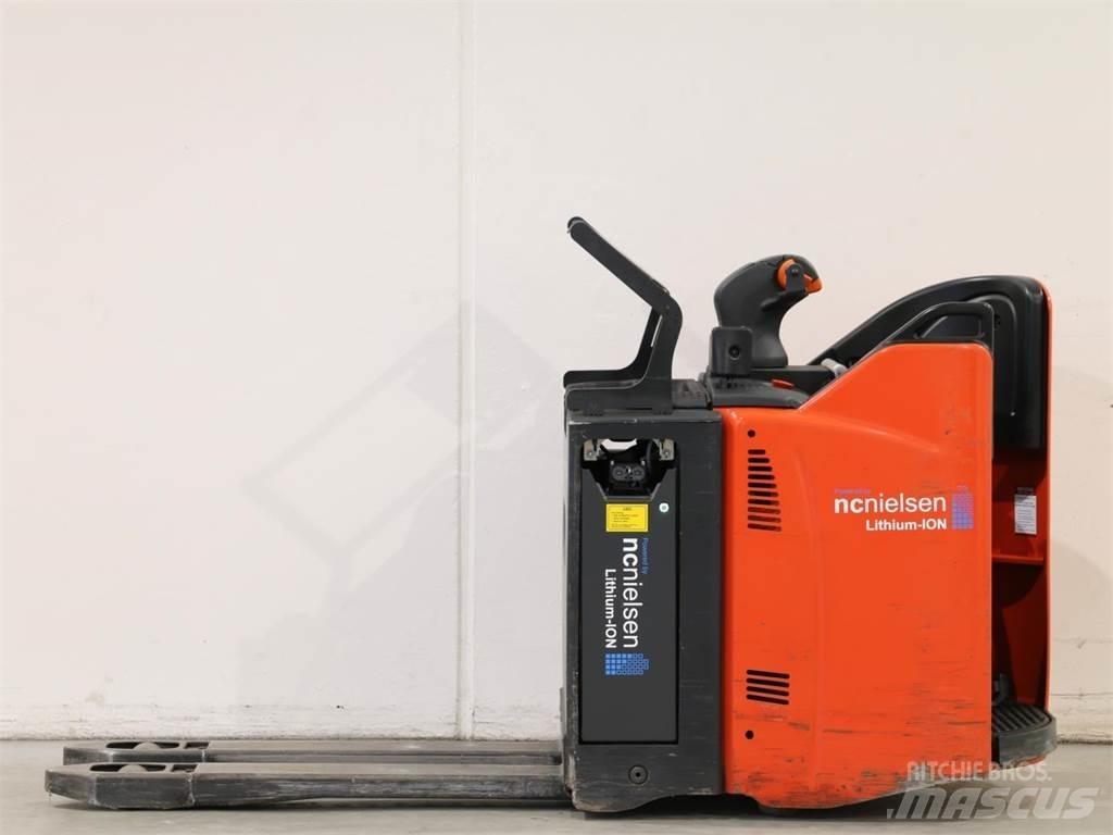 Linde T20SP/131 Deichselstapler