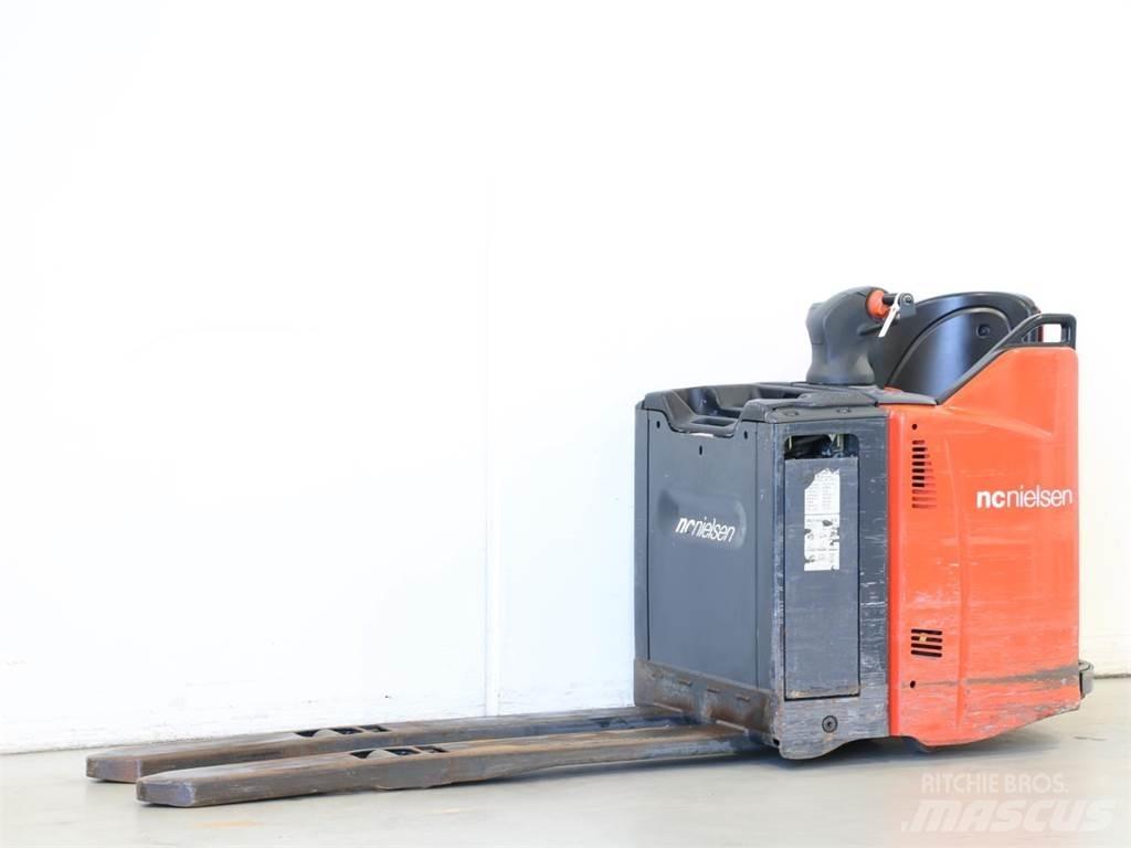 Linde T20SP/131 Deichselstapler
