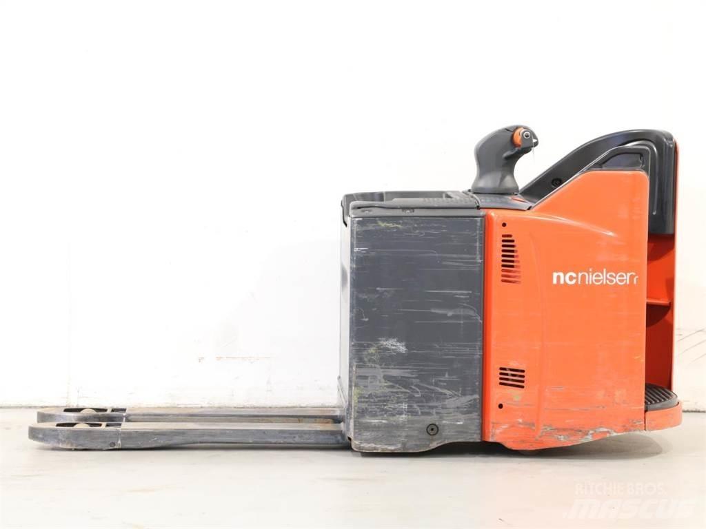 Linde T20SP/131 Deichselstapler