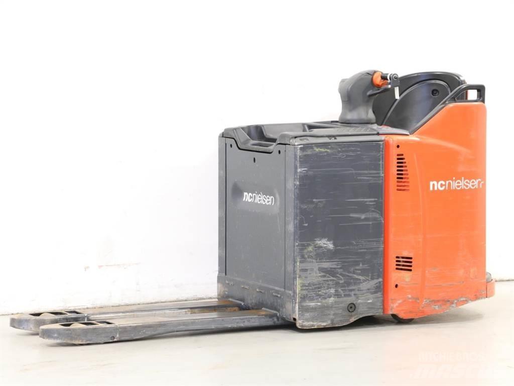 Linde T20SP/131 Deichselstapler