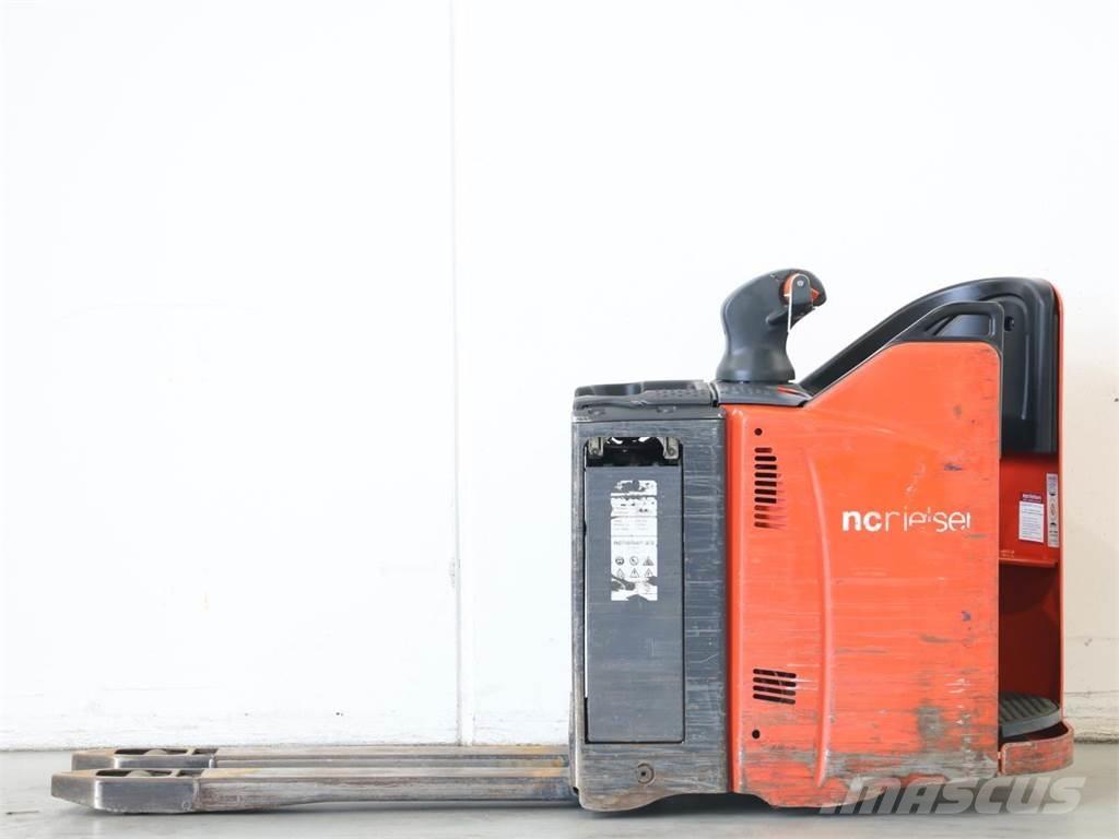 Linde T20SP/131-08 Deichselstapler