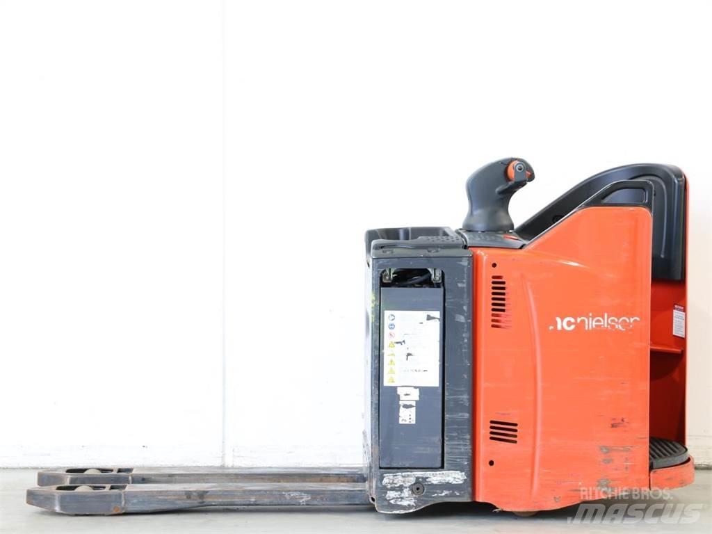 Linde T20SP/131-08 Deichselstapler