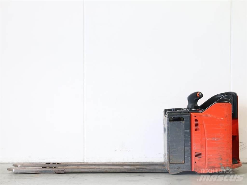 Linde T24SP/131 Deichselstapler