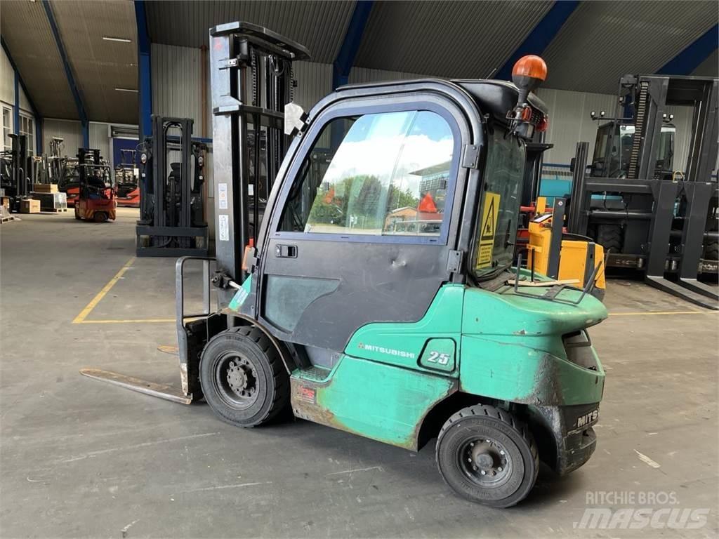 Mitsubishi FD25N Heftrucks overige