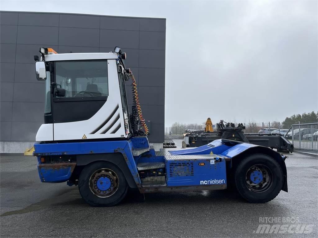 Terberg RT223 4X4 Sonstige Flurförderzeuge