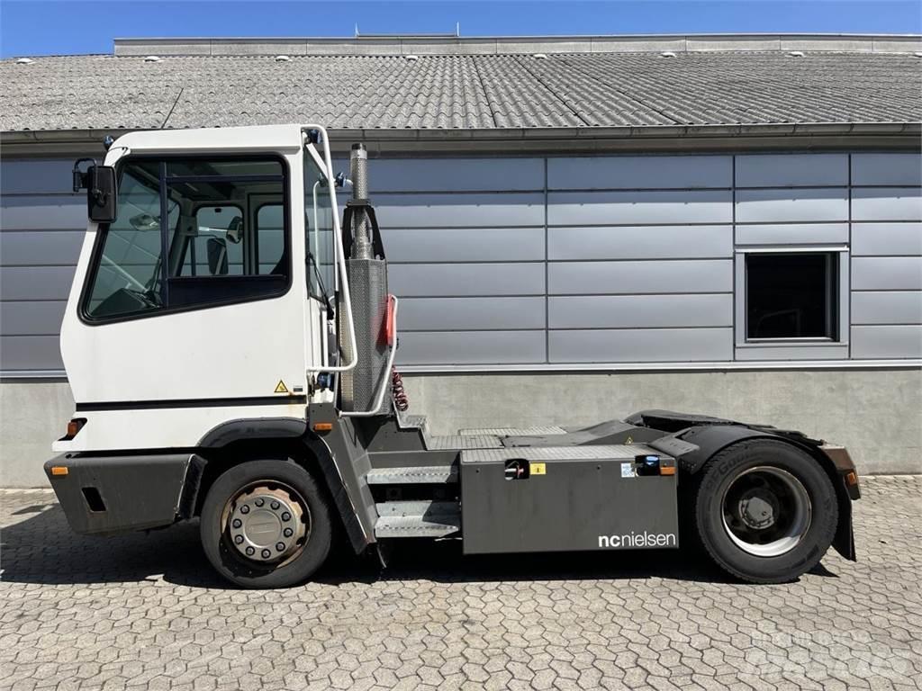 Terberg YT222 4X2 Sonstige Flurförderzeuge