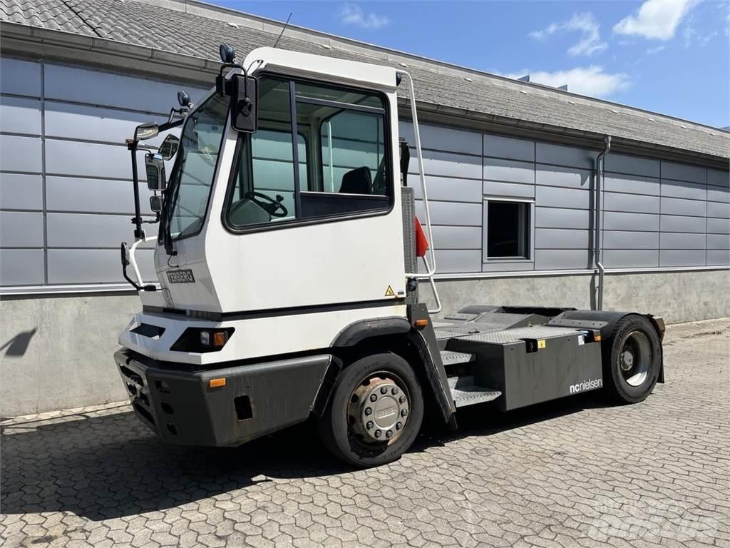 Terberg YT222 4X2 Sonstige Flurförderzeuge