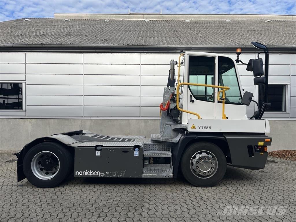 Terberg YT223 4x2 Sonstige Flurförderzeuge