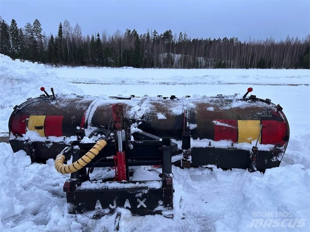 Ajax 3000 HJX Schneeschilde und -pflüge
