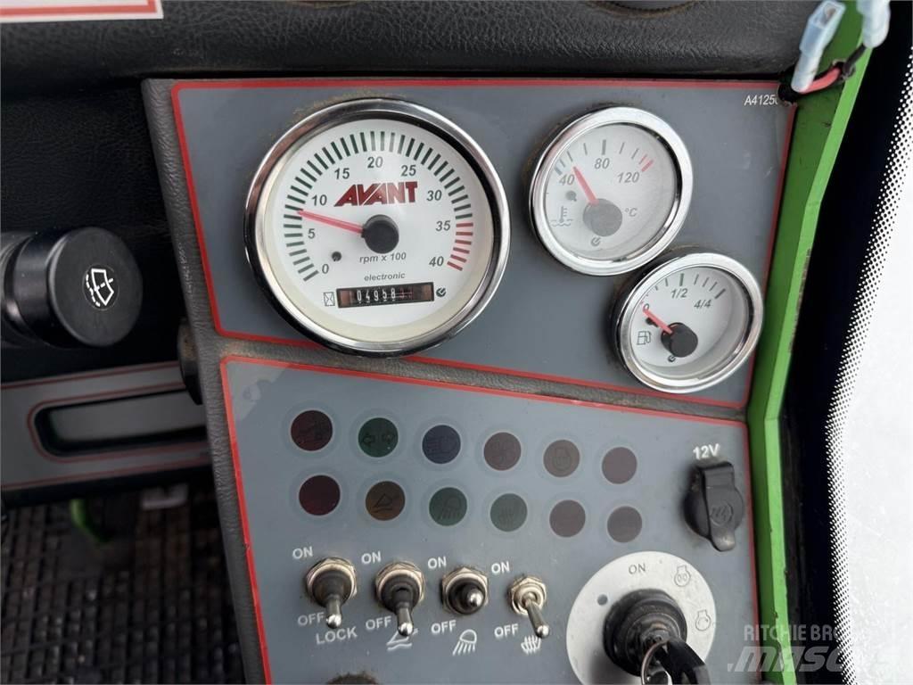 Avant 640 DLX Minilader
