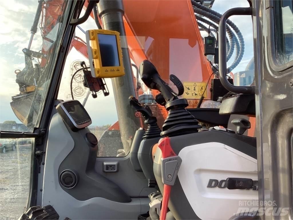 Doosan DX235 LCR Raupenbagger