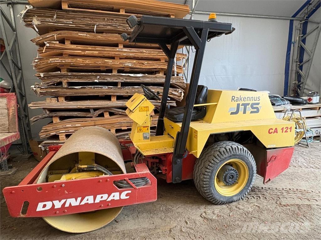 Dynapac CA 121 D Sonstige Baumaschinen