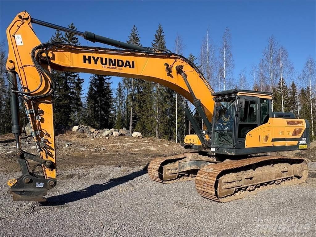 Hyundai HX300L Raupenbagger