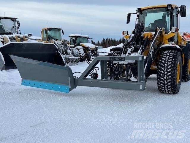  Jankko VS2900 Schneeschilde und -pflüge