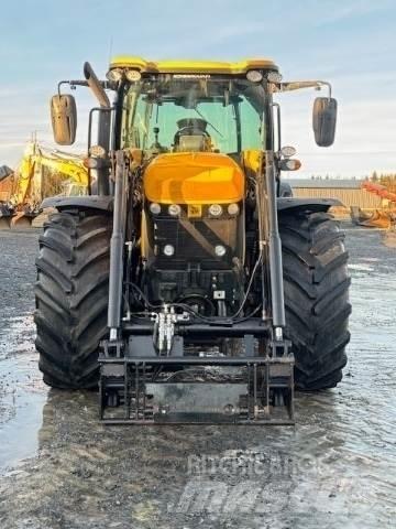 JCB 4220 Traktoren