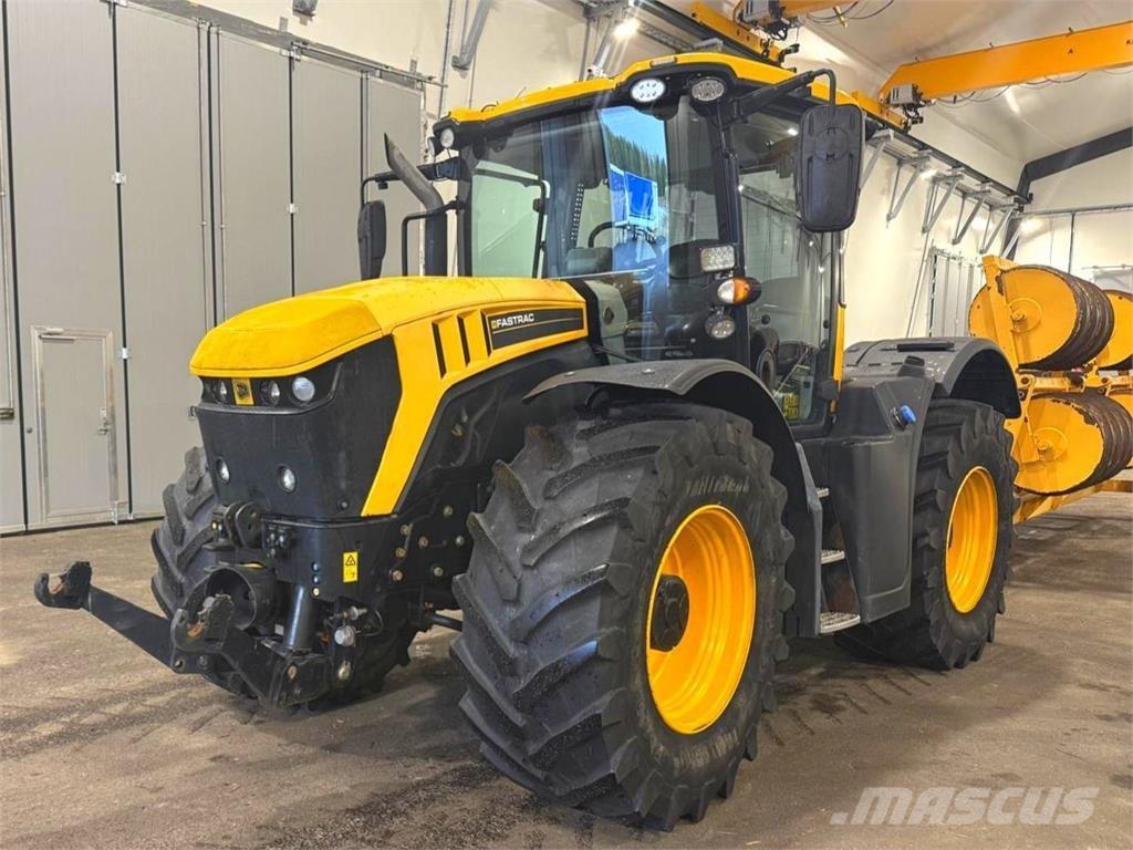 JCB Fastrack 4220 Traktoren