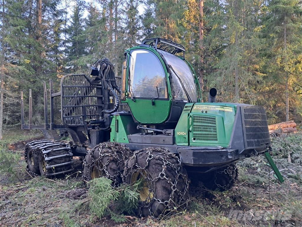 John Deere 1010e Forwarder