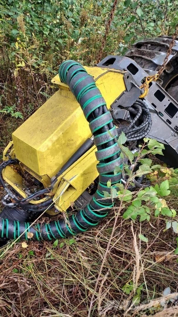 John Deere 1170G Harvester