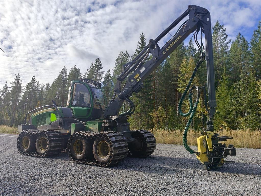 John Deere 1170G Harvester