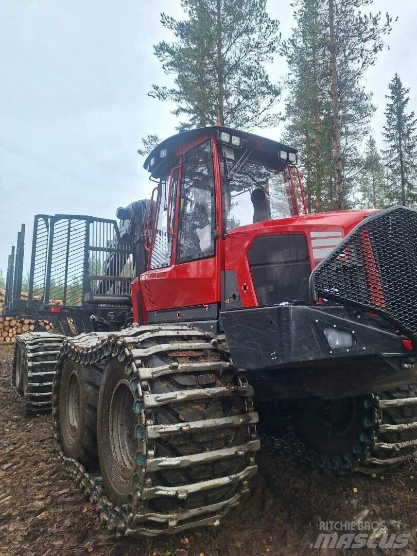 Komatsu 895 Forwarder