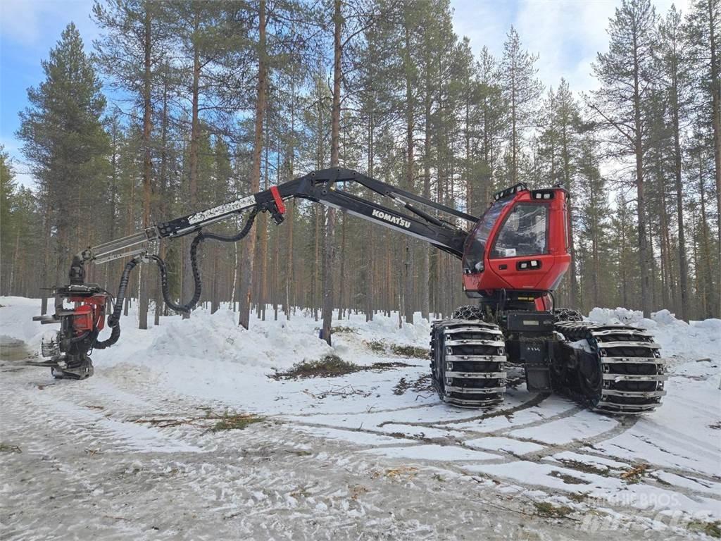 Komatsu 931 Harvester