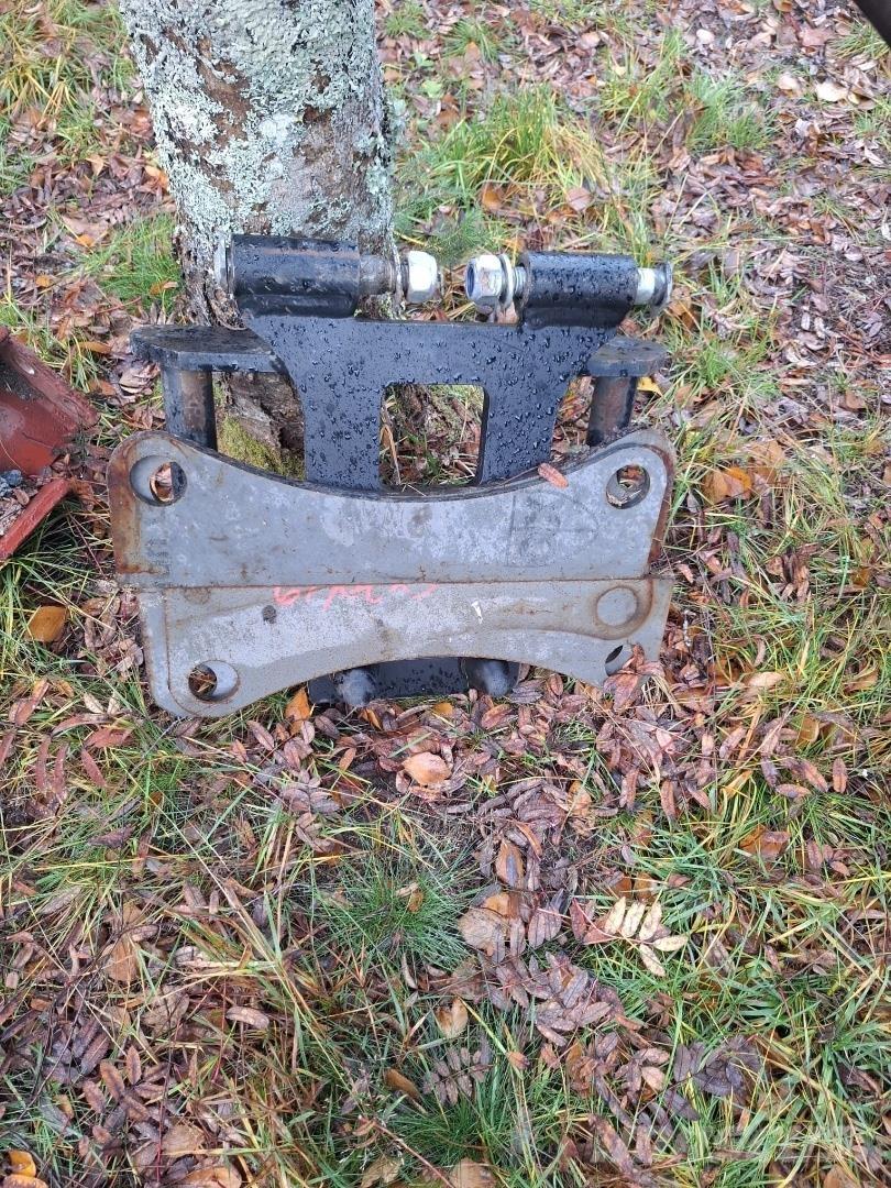 Lännen 880S Baggerlader