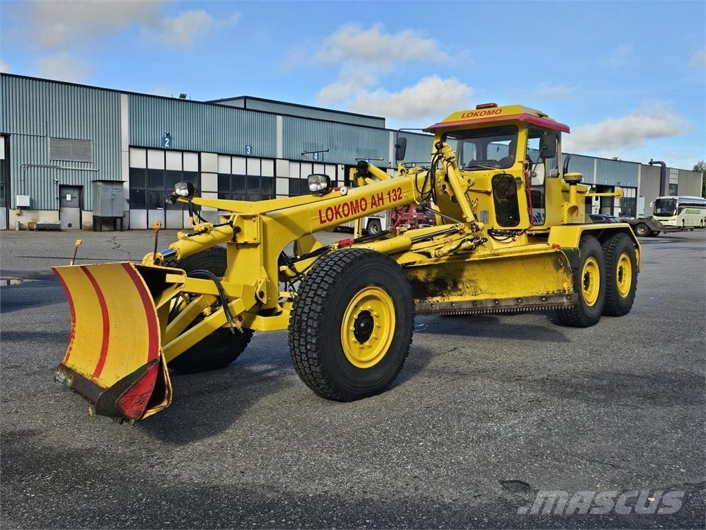 Lokomo AH 132 C Grader
