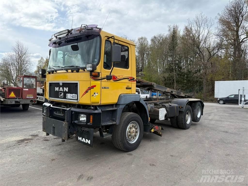 MAN 19.403 4x4 + 2 Kommunal-Sonderfahrzeuge