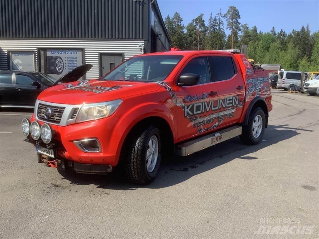 Nissan Navara 4X4 Maschinetransporter
