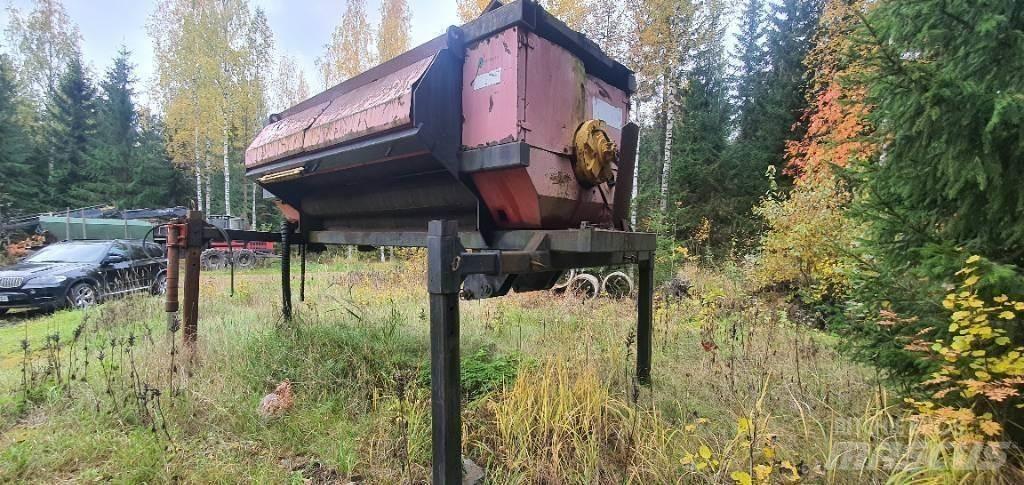  Risupaalain Sonstige Forstmaschinen