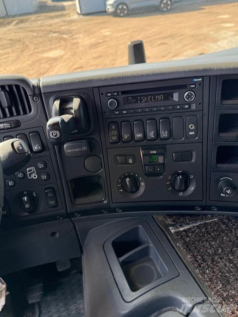 Scania P370 Kranwagen