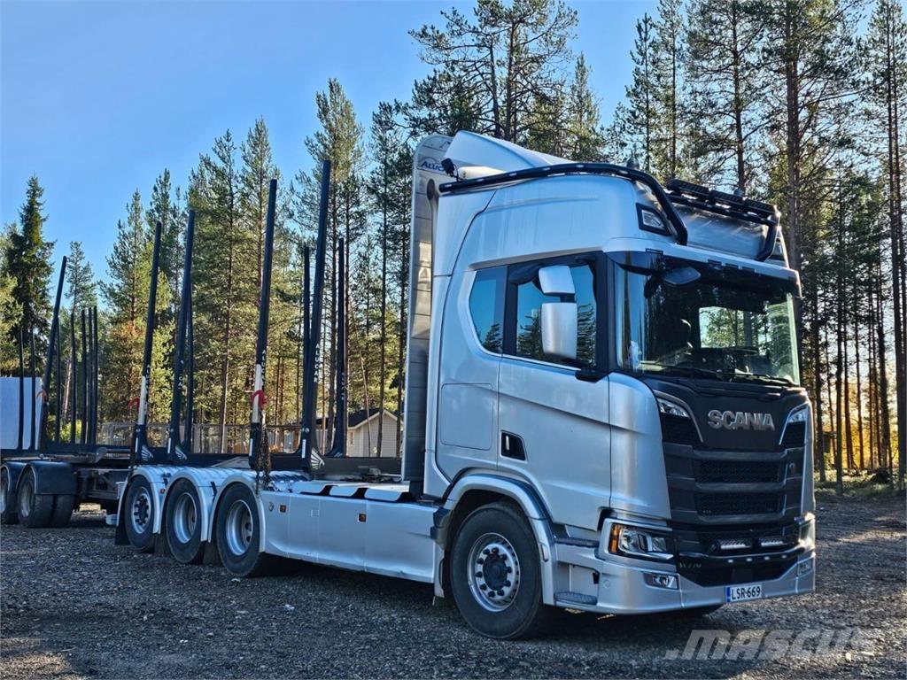 Scania R660 8X4 Holztransporter