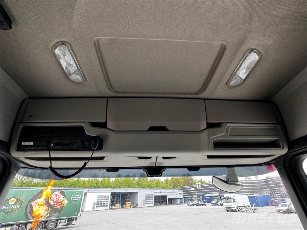 Scania R730 8x4 Holztransporter