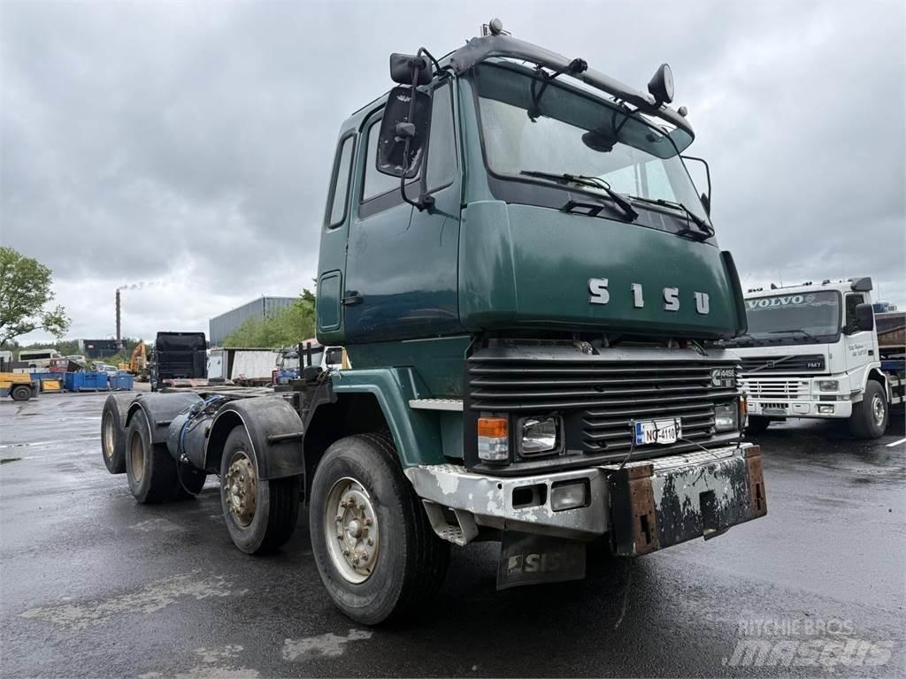 Sisu Sm332 8x2 Wechselfahrgestell